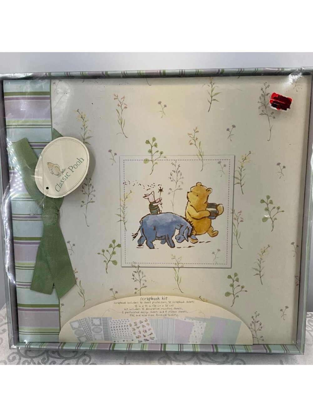 Classic Pooh Scrapbook Kit 12x12 With 10 Protectors & Decorative Sheets